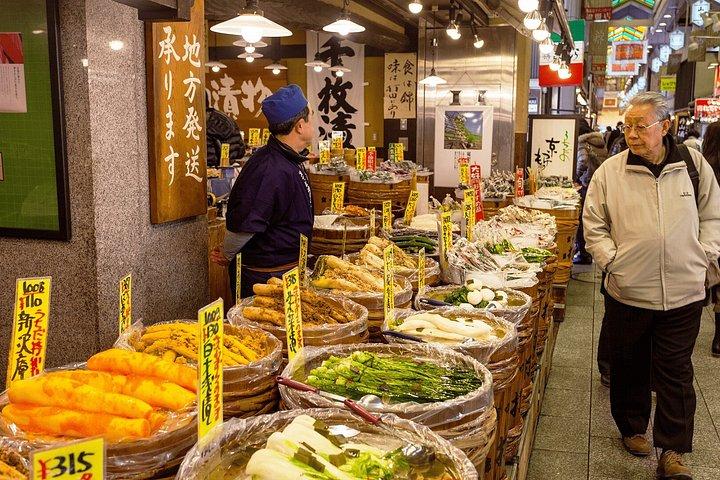 京都：地元ガイドと巡る錦市場と隠れた名所