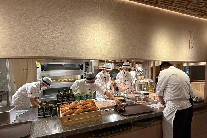 マインドフルウェルネスデー：気功、茶道＆スパマッサージ