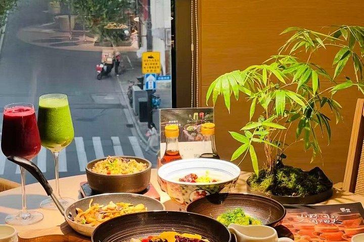 マインドフルウェルネスデー：気功、茶道＆スパマッサージ
