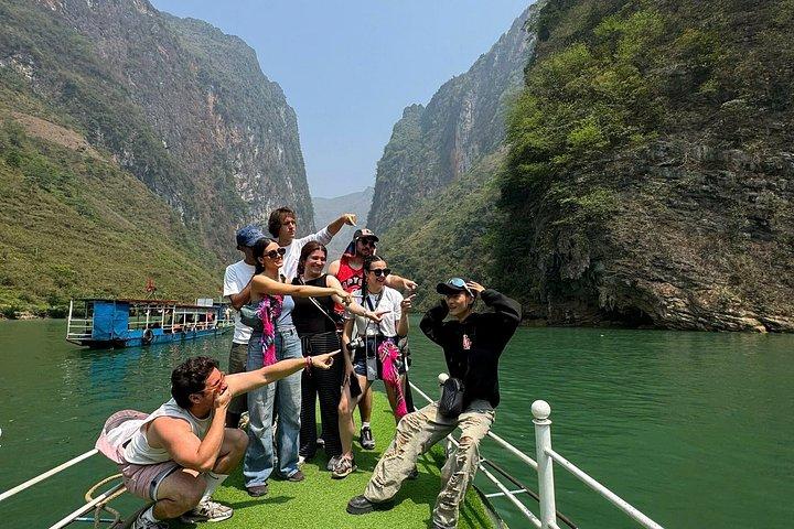 Ha Giang Loop 3D3N by Car - Small Group
