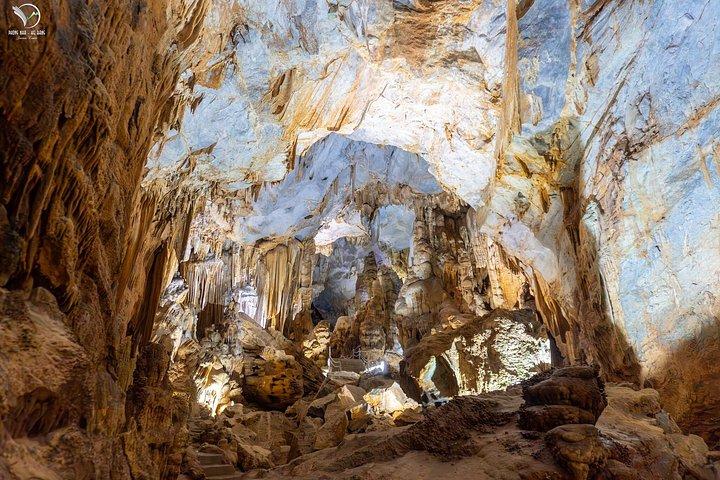 Explore Paradise Cave Half-Day Guided Adventure