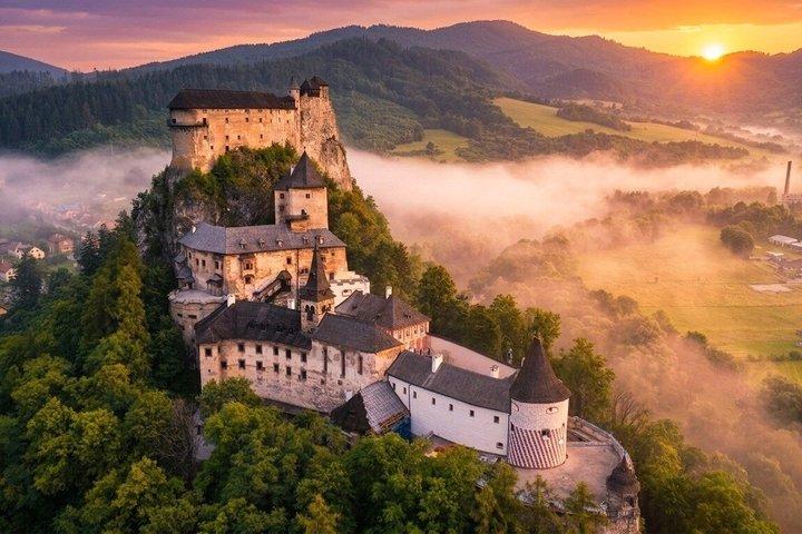 Demanovska Cave, Hoge Tatra & Orava Castle Tour vanuit Bratislava