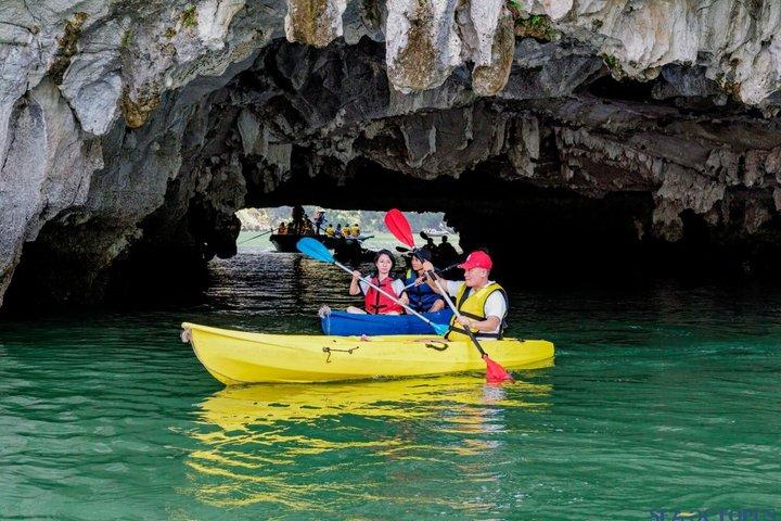 ハノイ発シータコクルーズハロン湾日帰りツアー
