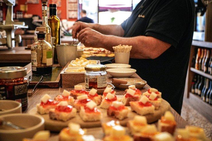 Experiencia gastronómica y vinícola en Bolonia, Italia