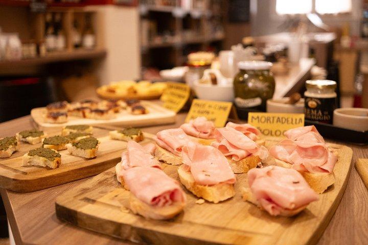 イタリア、ボローニャでの食とワインの体験