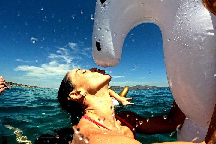 Athen: Swimming Day Cruise med DJ, frokost og drikke inkl.