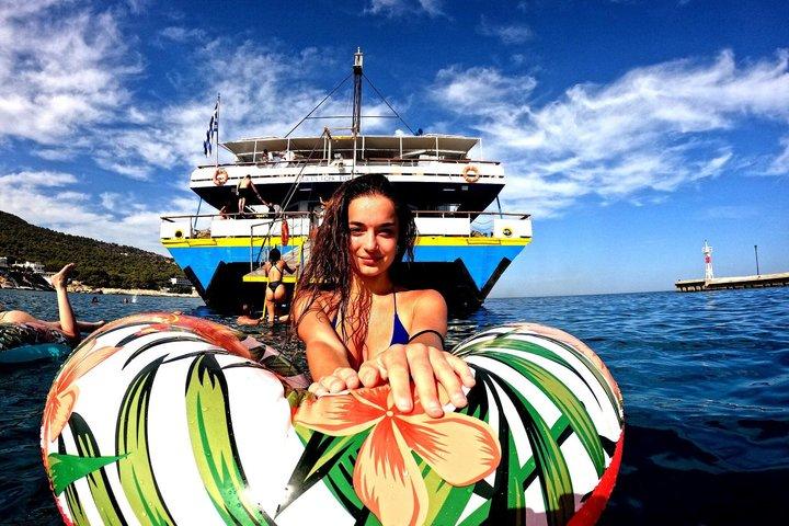 Athen: Swimming Day Cruise med DJ, frokost og drikke inkl.