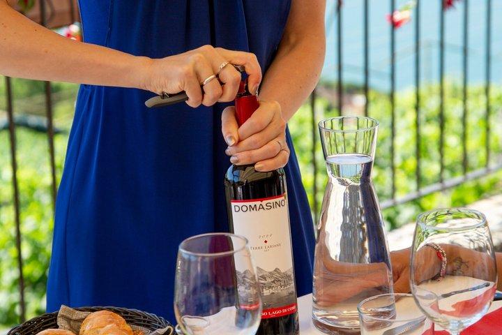 Domaso: degustazione di vini presso cantina sul Lago di Como