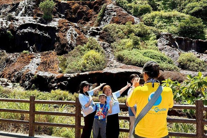 Golden Waterfal Jiufen Shifen and Yehliu Geopark Day Tour
