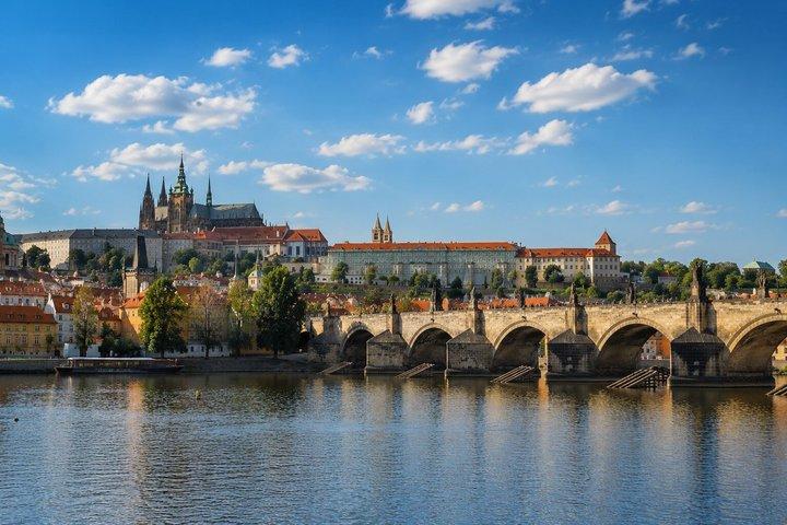 Prague TALES | 物語と隠れた宝石で巡るセルフガイドツアー