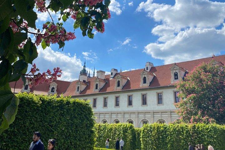 Prague TALES | 物語と隠れた宝石で巡るセルフガイドツアー