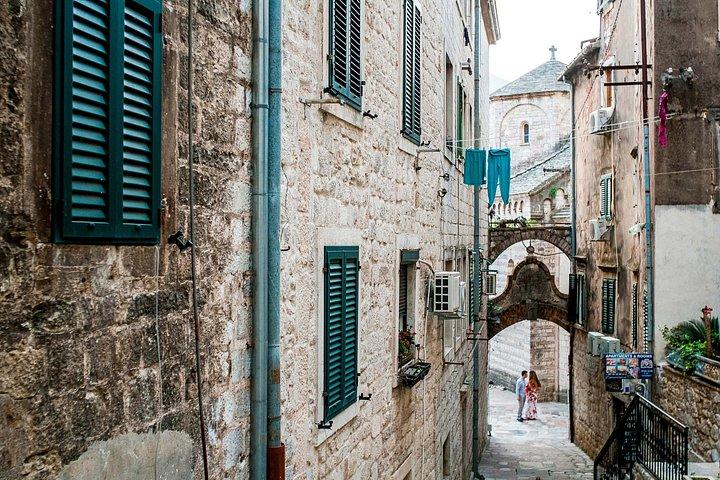 Kotor Walking Tour with Audio Guide on Your Smartphone