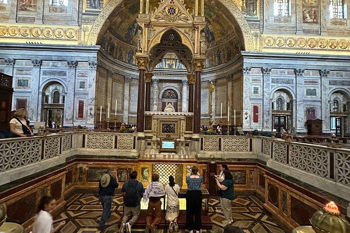 ローマプライベートツアー城壁とアルカエオの外セントポール