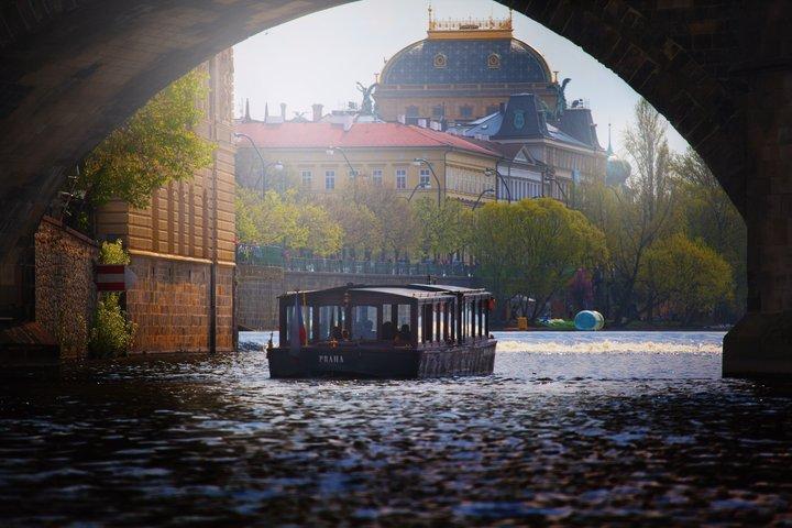 Vejleder til Karlsbroen i Prag