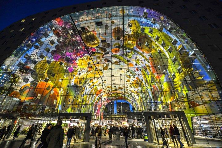 スマートフォンで音声ガイド付きロッテルダムウォーキングツアー