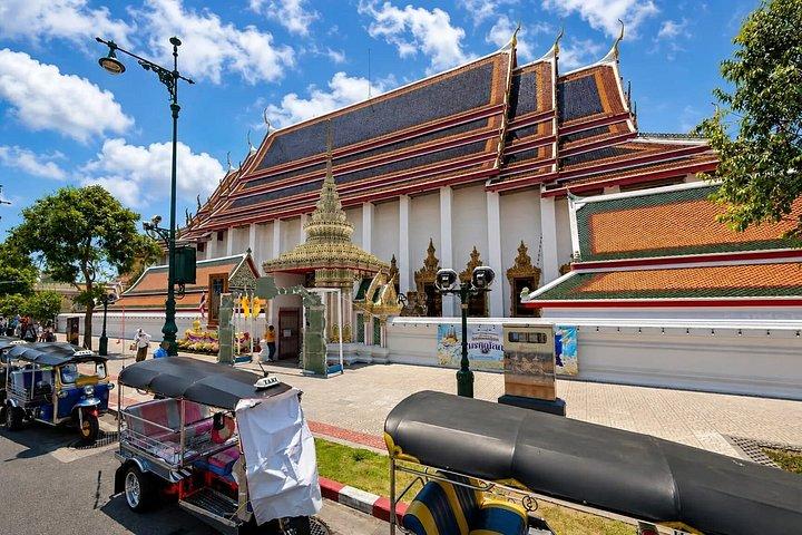 Bangkok Self-Guided Walking Tour Essential Landmarks and Quizzes
