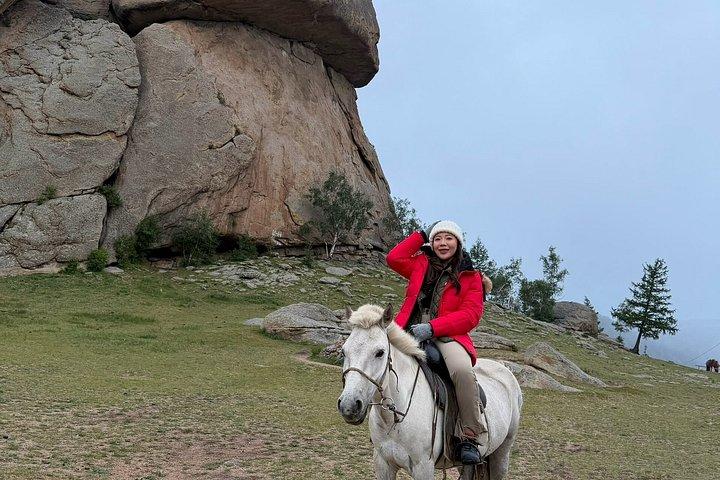 Tagestour Terelj und Chinggis Khan Complex