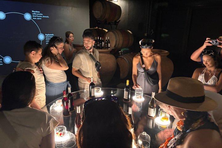 Weinprobe in kleiner Gruppe in der Toskana