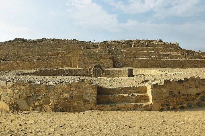 Caral：文明の夜明けへの排他的な旅