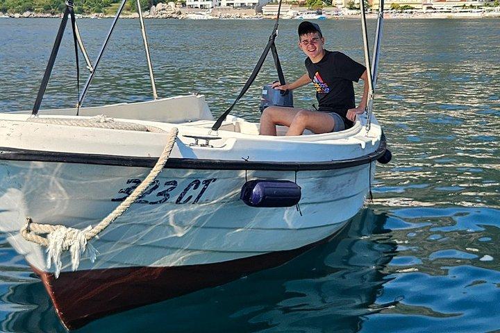 ボート・キャブタットをレンタル地元の人のように隠れた湾を探索