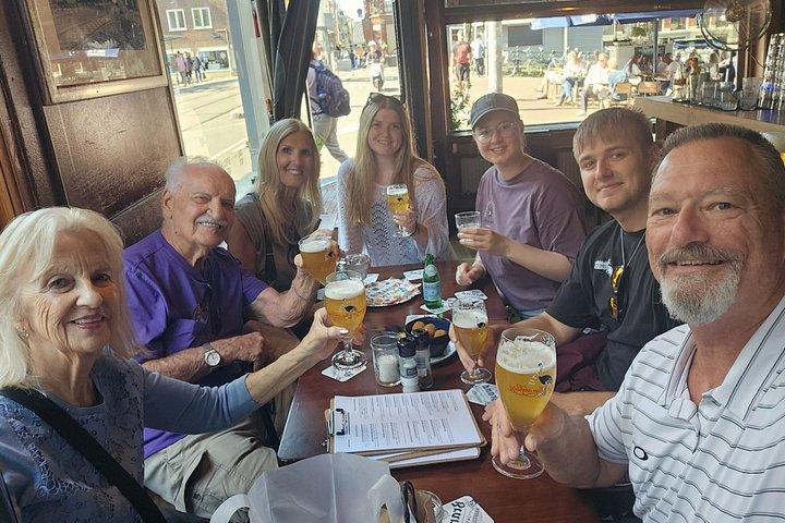 アムステルダムのオランダ語食の市場 チーズとビールツアー
