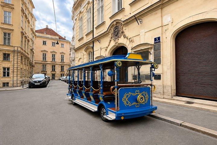 Sightseeingtur med Vienna Golden Train – historisk bymidte