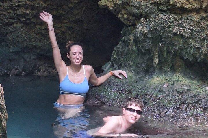 Turtle encounter, Hidden cave and Beach Tour