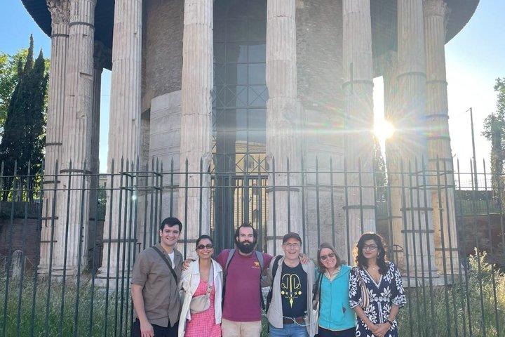 Walking tour with Archaeologist