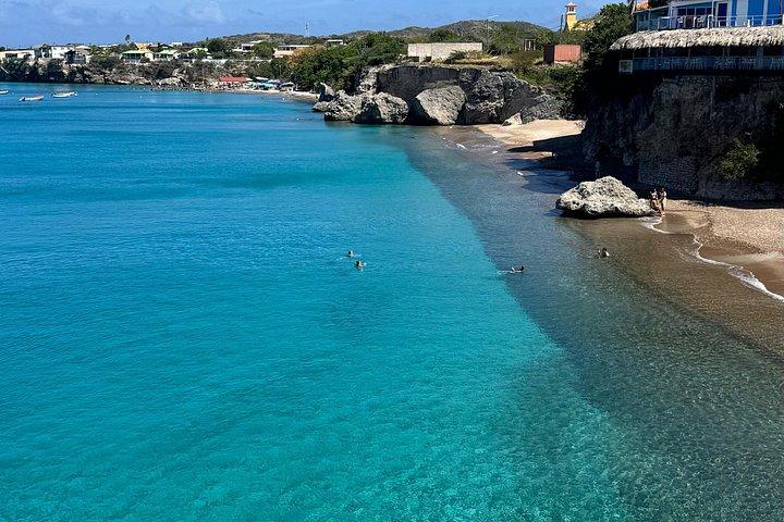 Turtle encounter, Hidden cave and Beach Tour
