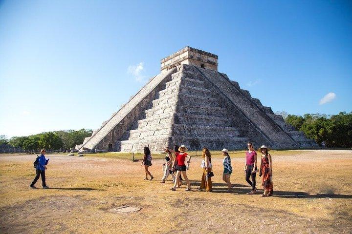 Small Group Chichen Itza Classic Expedition Skip the Lines
