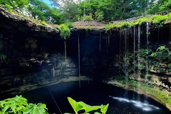 Small Group Chichen Itza Classic Expedition Skip the Lines