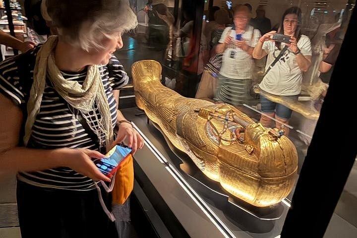 Grand Egyptian Museum Private Guided Tour with Lunch & Tickets