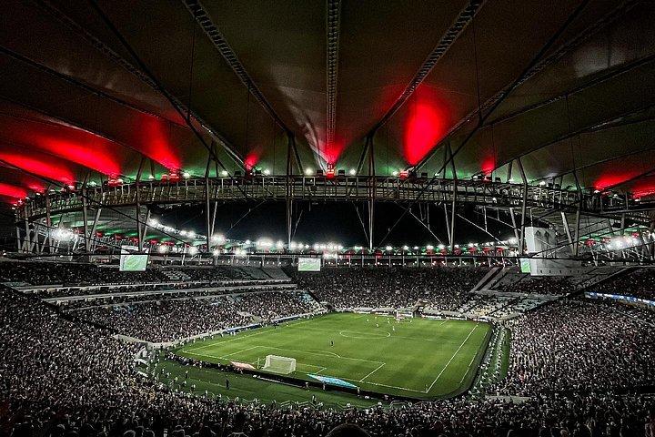 リオ：マラカナンスタジアムで地元開催のサッカーの試合