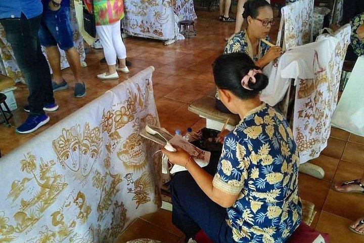 Tour privato di Ubud: danza di Barong, tempio, cascate e terrazza di riso