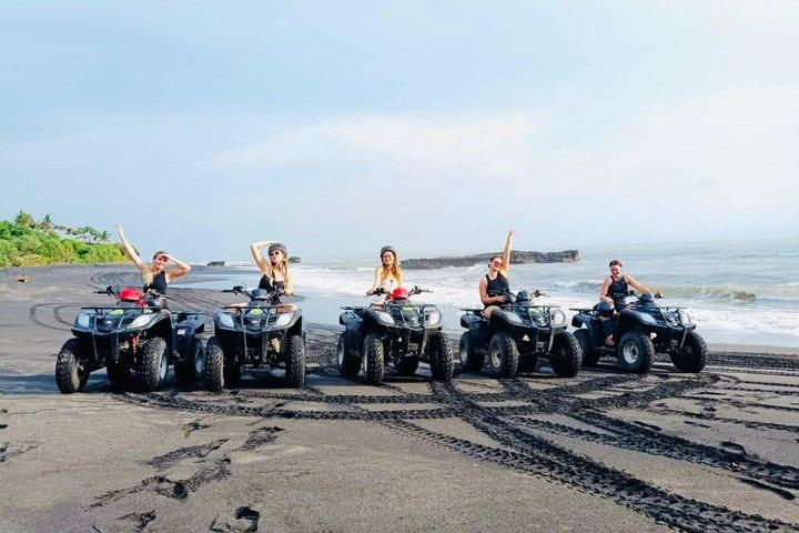 バリ島ATVライドサンセットビーチ、田んぼとローカルビレッジ2時間