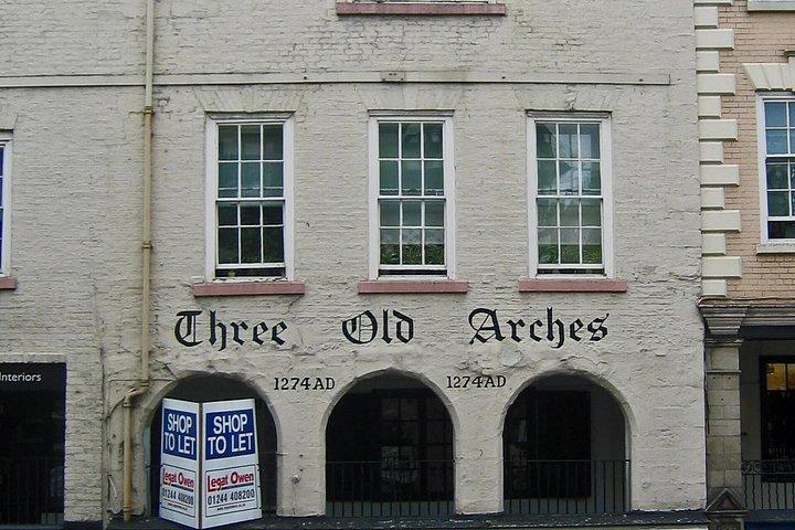 Chester Self-Guided Walking Tour: Landmarks with Audio & Quiz