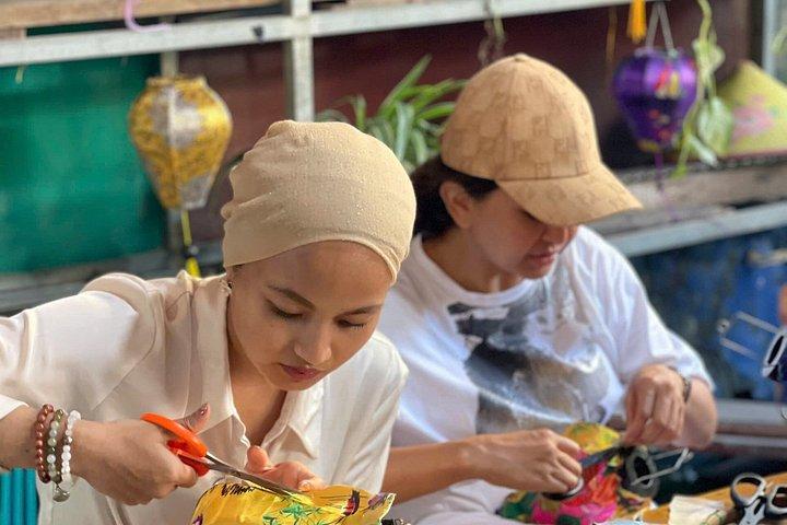 ホイアンプライベートバスケットボート、ランタン作り＆ホアイ川ボートライド