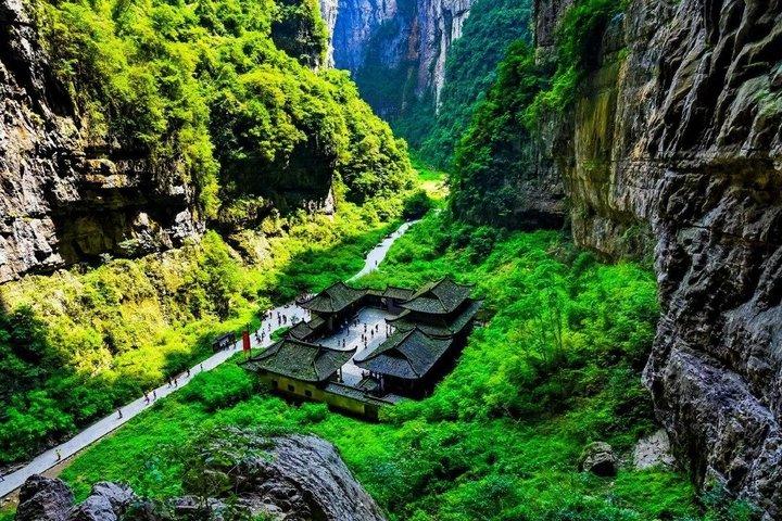 Excursión privada de un día a la garganta de Longshuixia de Wulong Three Natural Bridges