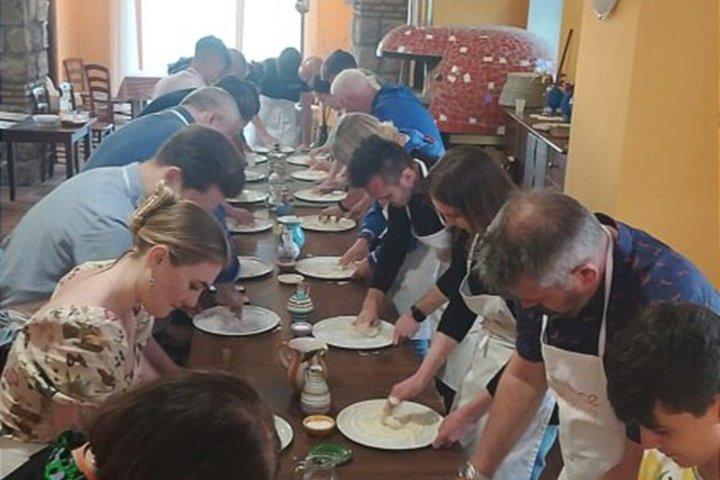 Corso di preparazione della pizza a Sorrento, Dessert, Vino, Limoncello e Pickup