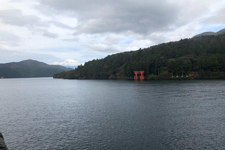 海賊船ロープウェイとケーブルカーで行く箱根秋のアドベンチャー