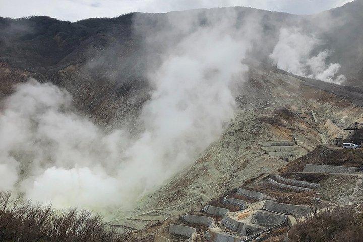 海賊船ロープウェイとケーブルカーで行く箱根秋のアドベンチャー