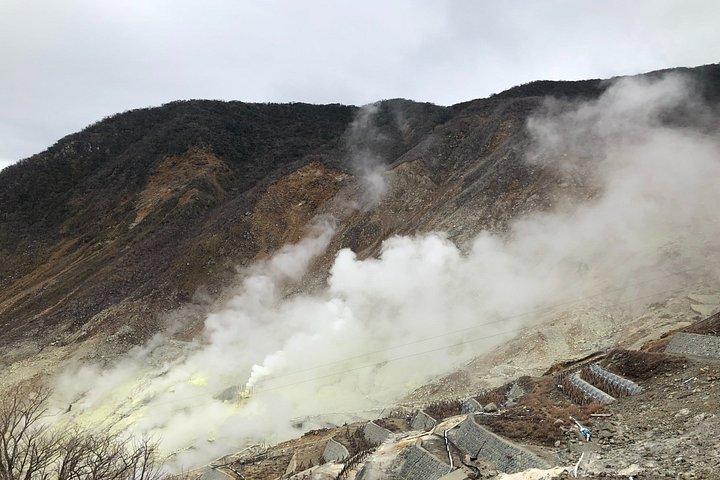 海賊船ロープウェイとケーブルカーで行く箱根秋のアドベンチャー