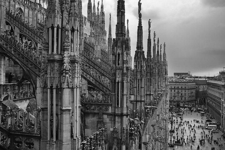 Milan Duomo Fast-Track Entry Ticket with Rooftops by Lift