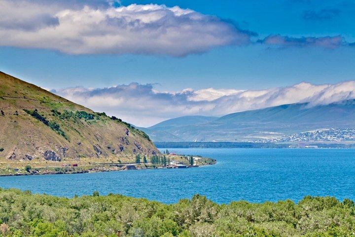 Excursión privada desde el lago Sevan, Sevanavank, Dilijan, Haghartsin, Goshavank desde Ereván