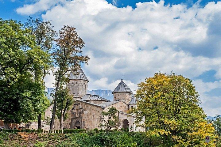 Excursión privada desde el lago Sevan, Sevanavank, Dilijan, Haghartsin, Goshavank desde Ereván