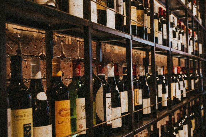 Milan Aperitivo Experience Sip and Explore Navigli