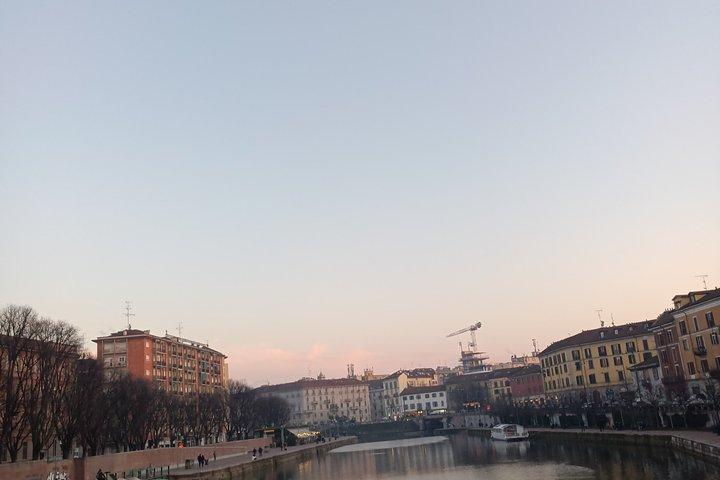 Milan Aperitivo Experience Sip and Explore Navigli