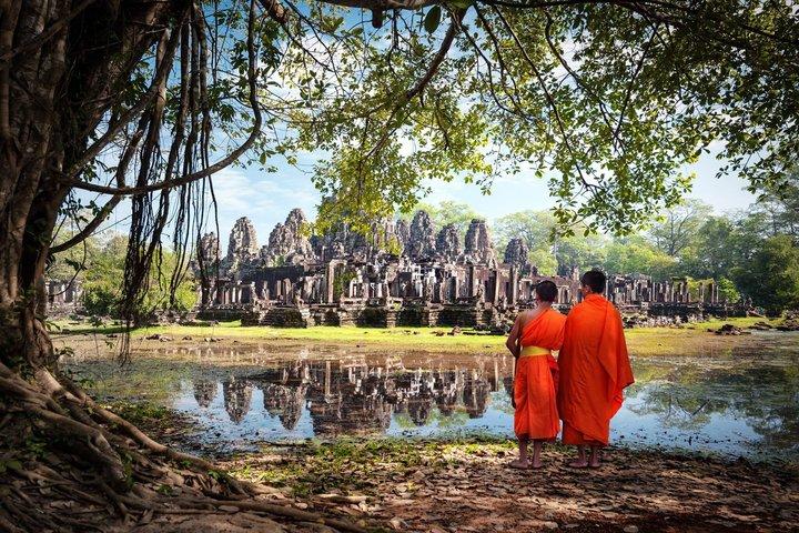 2 - Dagen Angkor Wat Sunrise - Banteay Srei Tour door Tuk Tuk & Gids