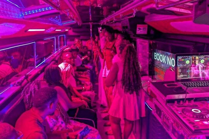 ノーマン・マンリー空港（KIN）からキングストン・ホテルズへの送迎