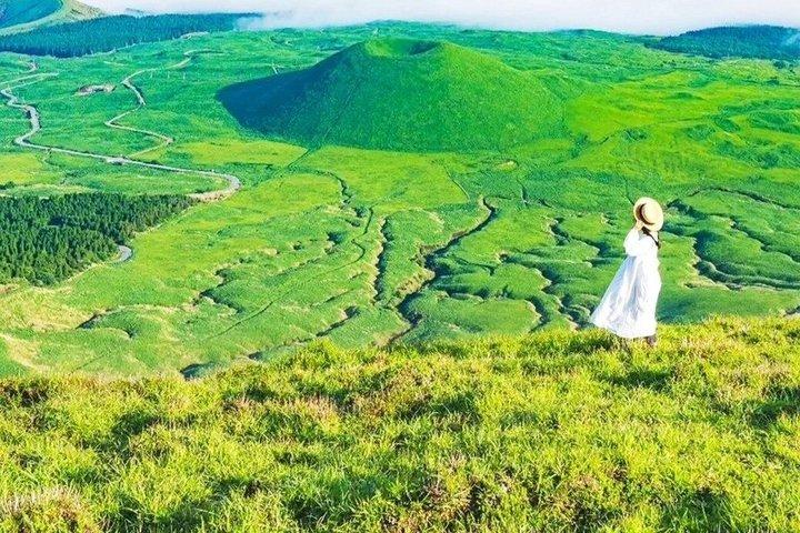 Fukuoka to Mount Aso and Takachiho Gorge Full Day Adventure